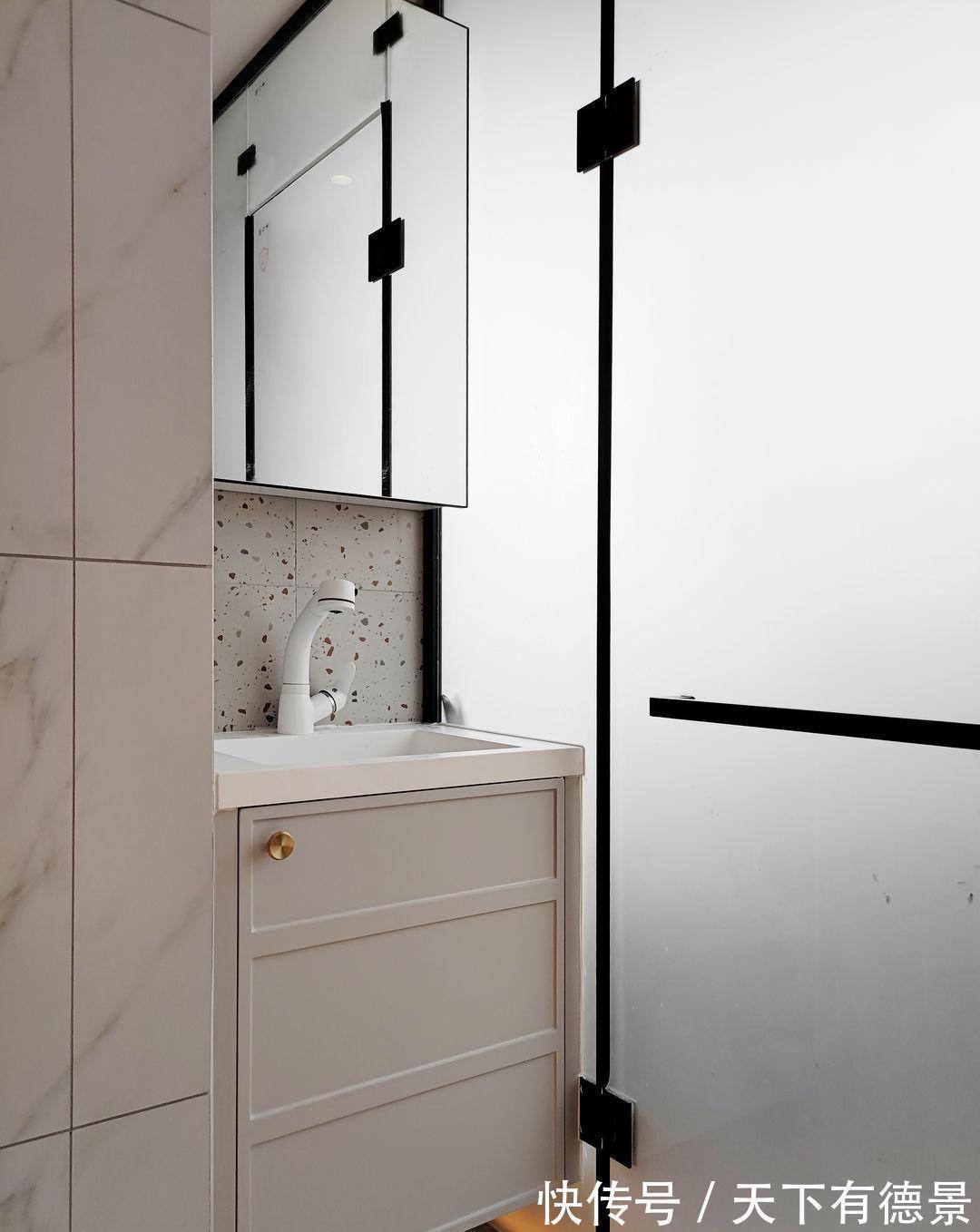 收纳|佩服!她把仅55㎡的家重新改造,有“4室”两卫,老破小逆袭成功