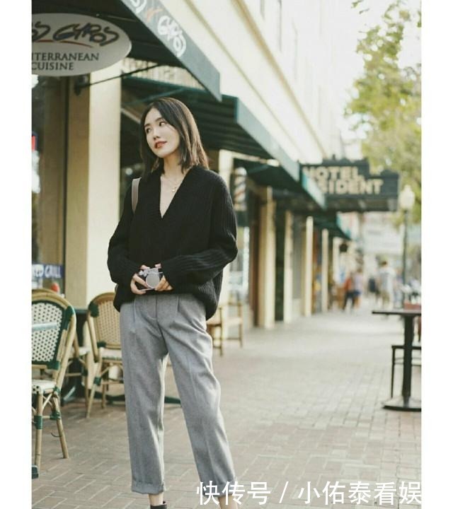 秋冬|今年秋冬的最百搭奖,我颁给“毛衣+直筒裤”,不分年龄谁穿谁美