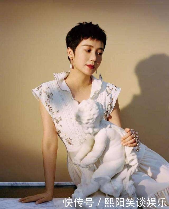 发型|女人过了50岁尽量别留长发、烫卷发!推荐明星这些发型,真洋气