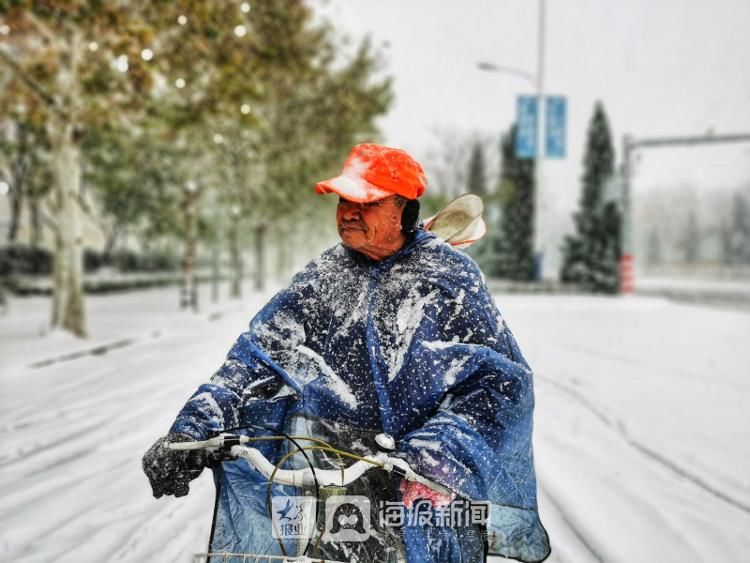 初雪|组图+视频丨德州入冬初雪如期“到货” 积雪已盖住脚背