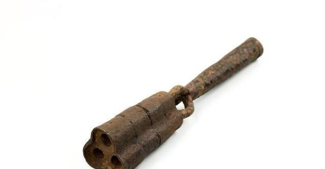 明军|明军的制式火器三眼铳, 到底是古代机关枪还是只能听个响!