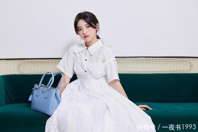 b《心动的信号4》嘉宾大换血,baby下场抢资源?还是杨超越放弃?