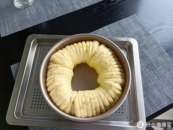 面团|这面包太软了，拉丝那么长，好吃到流泪，居然只要发酵一次