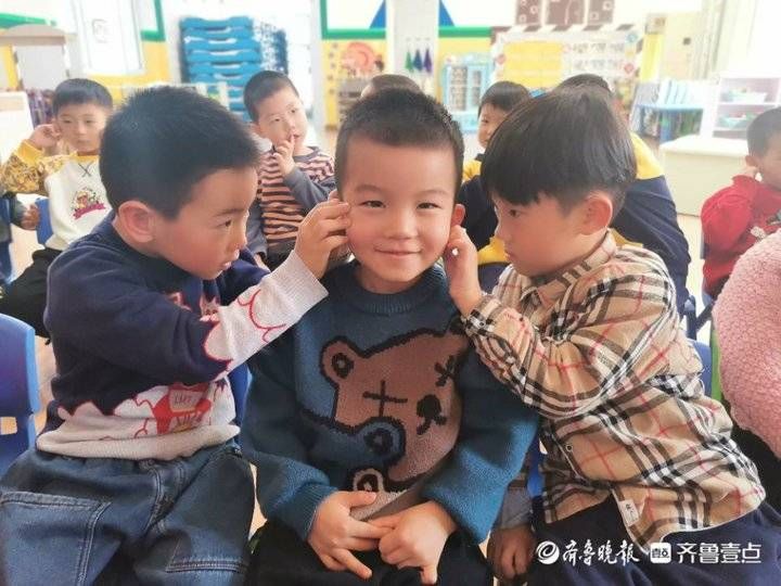 东营区二幼开展“呵护 倾听”爱耳护耳主题活动