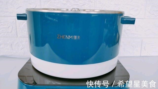 好吃|在家自己做水煮毛豆，比外面买的好吃，制作简单还有营养！