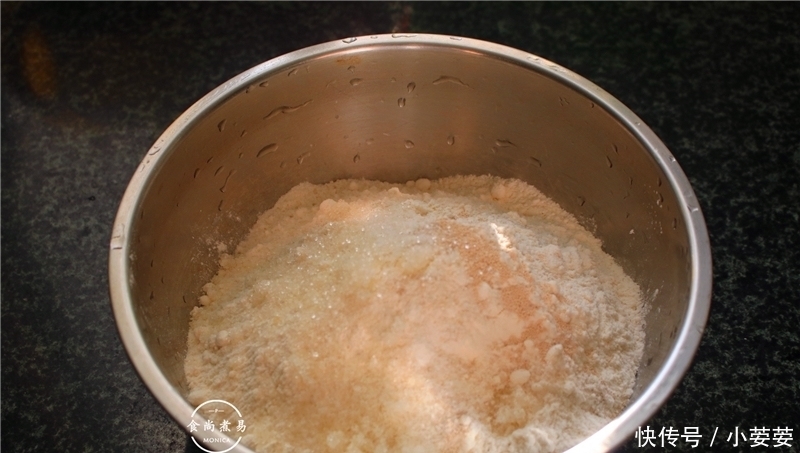  发面饼新做法，低糖又简单，暄软蓬松有嚼劲，比面包还好吃