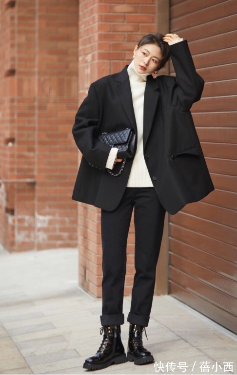 亮色系 “西装”别再搭配牛仔裤了,今年流行“成套穿”,简单大气有气场