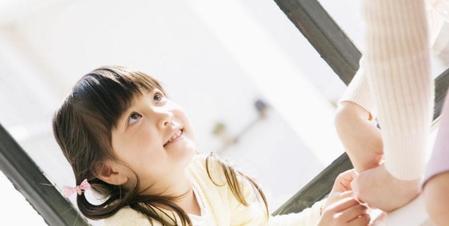 扁桃体结石|同学嫌弃儿子“嘴太臭”,妈妈带孩子检查,医生取出的颗粒是真臭