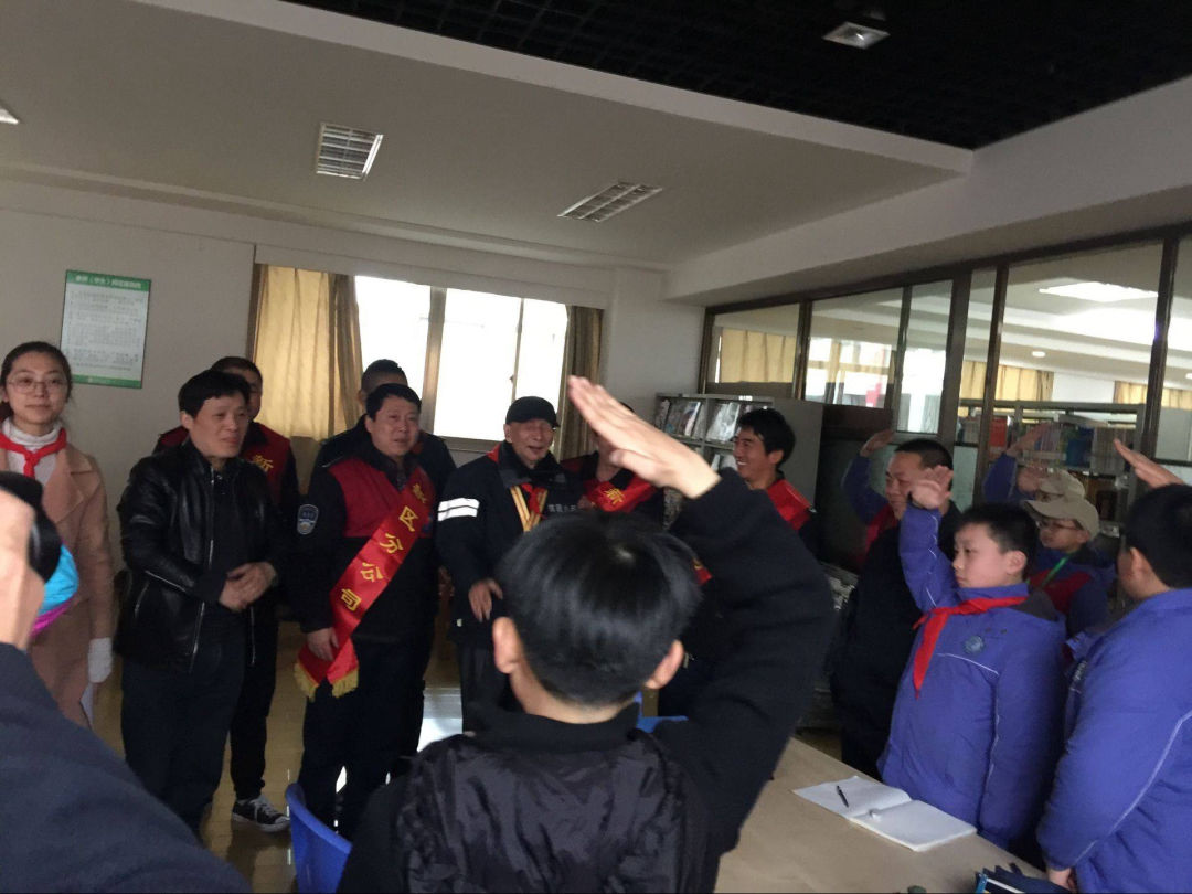 身份|老人隐姓埋名71年,因一章印暴露身份,部队立即出动6辆坦克