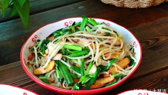 晒晒我家晚餐,3人3菜1主食,荤素搭配,粗细粮混搭,营养更均衡