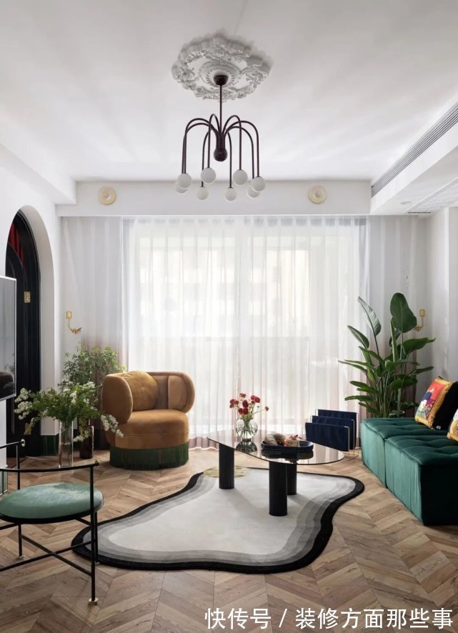 复古风|121平新房,复古风的设计,绿色的点缀,装饰出高雅格调