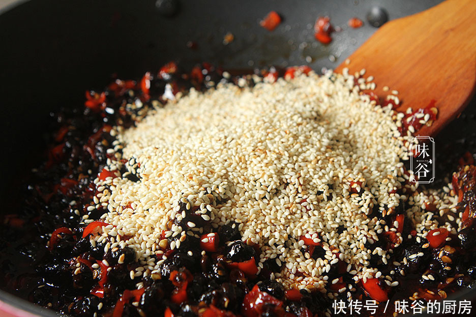 做法|想吃拌饭酱不用买了,配方做法都告诉你,一顿吃3碗饭,太香了