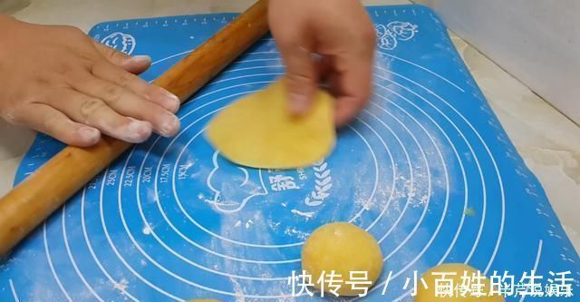 面粉这样做太香了，不用烤不油炸，比吃面包还香，一次8个不够吃