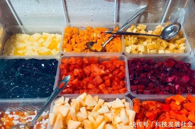 从头吃到尾的平西夜市,没有人能饿着出来!