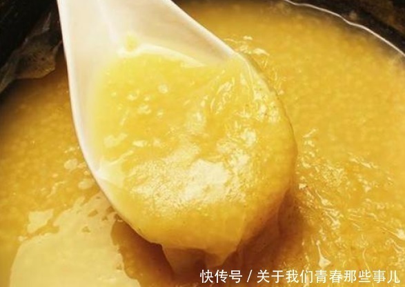 熬小米粥,直接放水煮是大错,做好5关键,香浓黏稠,有厚厚米油