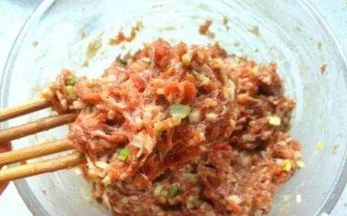  调肉馅|调饺子馅时，学会这些技巧，不管包什么馅都适用