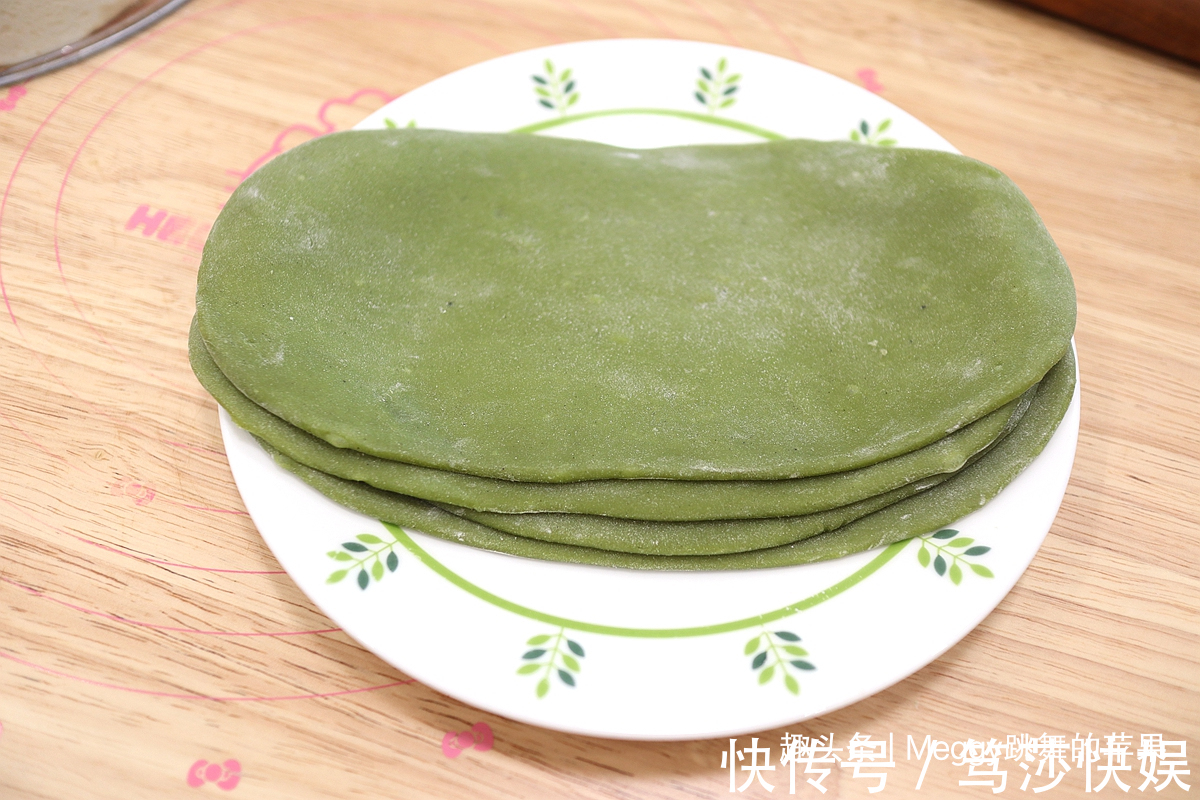保鲜膜|真佩服苹果姐，1块面做4个2馅2味的吐司，早餐零食还愁啥