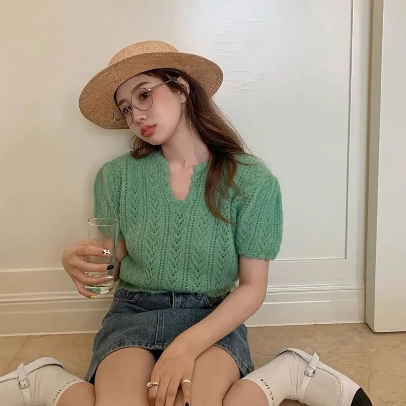 针织|“挤奶衫”out了！今夏流行这几件神仙上衣，气质又时髦