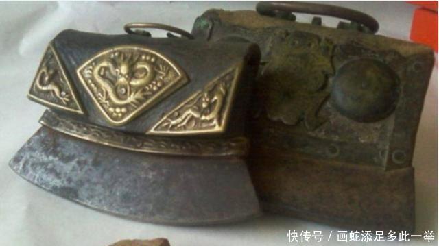 宫女|慈禧抽烟的嗜好,不用火柴让身边点烟的宫女苦不堪言,手指都烧熟!