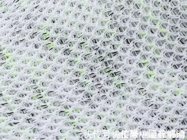 yeezy 小米推「空调鞋」!不到百元硬刚Yeezy,穿上降10℃比拖鞋还透气