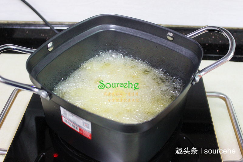 教你做椒盐土豆条,色泽金黄,咸香酥脆,咔嚓作响,好吃到舔手指