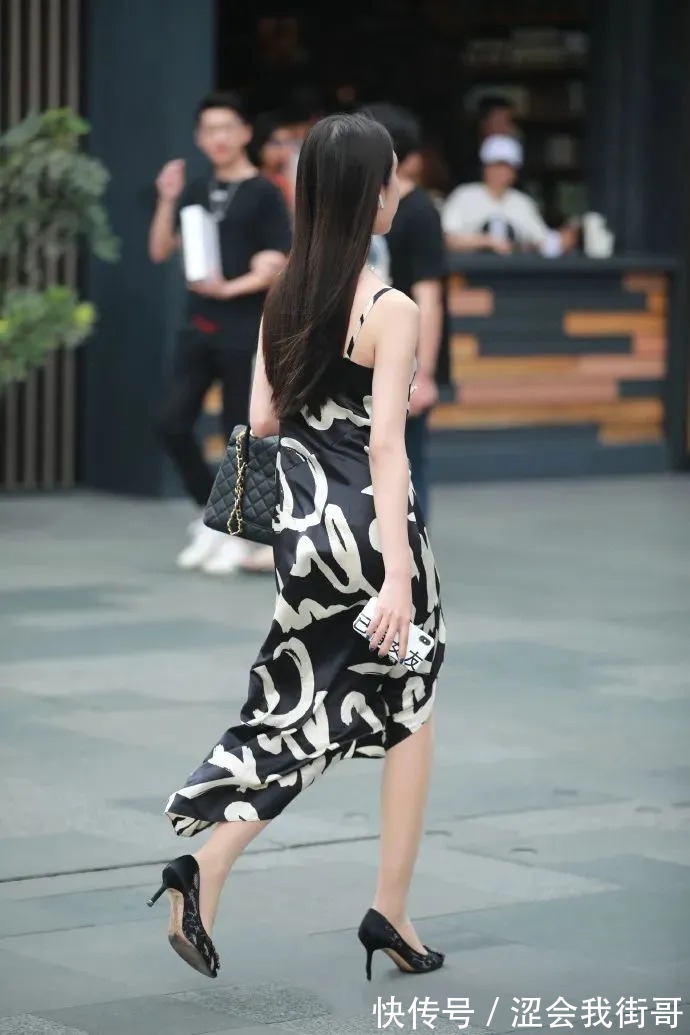 美女|街拍美女:连衣裙系列