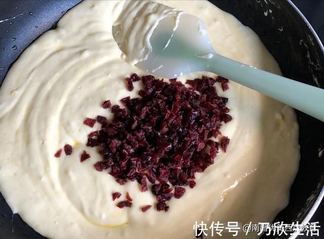 零食|自制零食牛轧饼干，仅仅是多了一层糖心，饼干美味瞬间提升