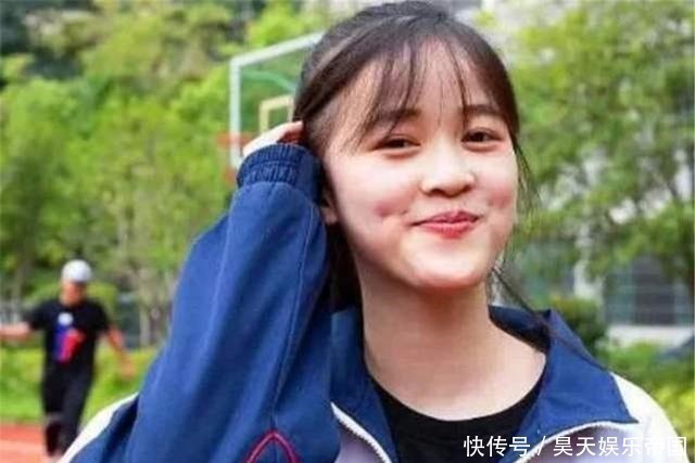 父母|有这“3种表现”的初中女生，多半是“早熟”，很多家长却不重视