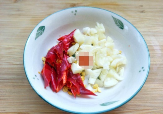 一道素小炒,清新爽口,上桌比肉菜受欢迎