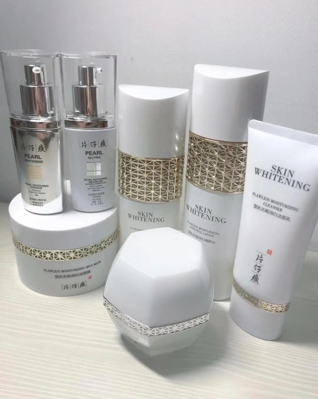 保湿|公认好用的国货水乳排行:自然堂凝时抗初老,佰草集贵但很火