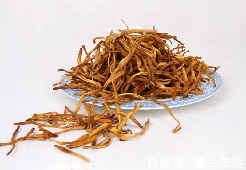 黄花菜|孩子多食用这菜,眼睛不容易近视,还是中老年人的养生佳品