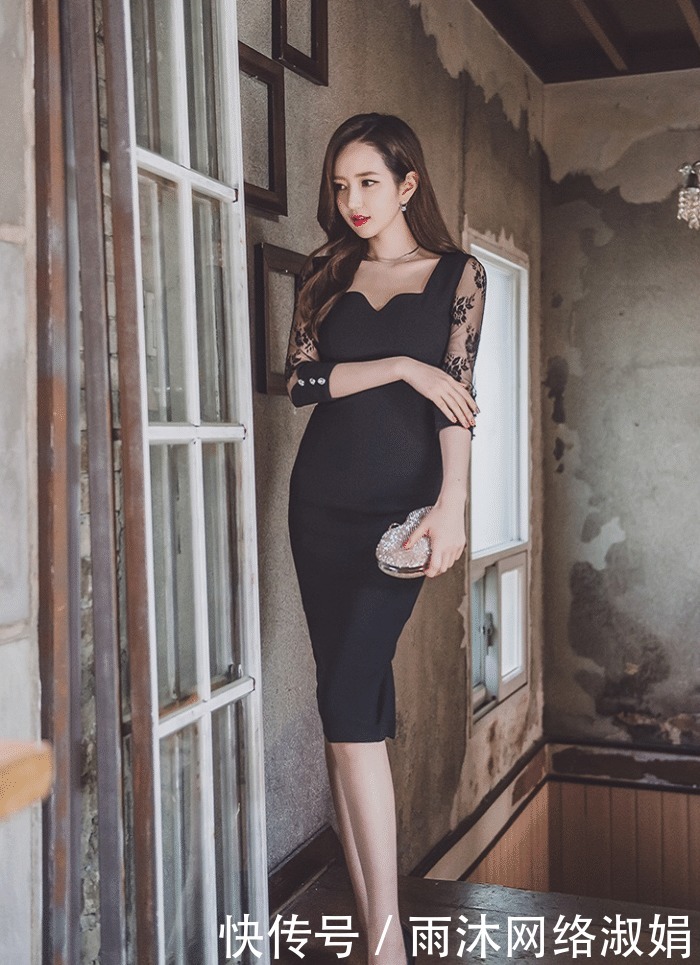 小姐姐|美女一身蕾丝拼接连衣裙,韵味十足!