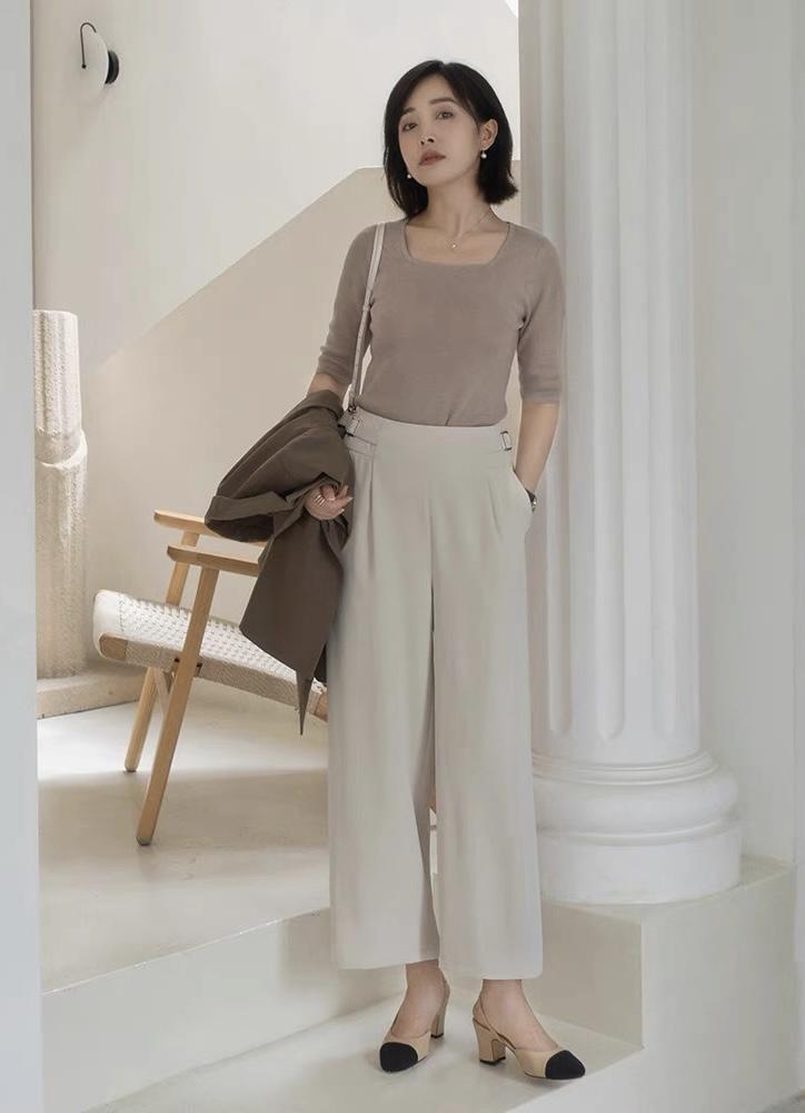 大地色|衣橱里一定要有一条“阔腿裤”,时髦精都爱,让你轻松穿出高级感