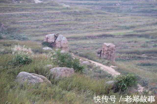 奇景|组图海阳东村街道阎家庄有一道奇景，是座“天然石门”