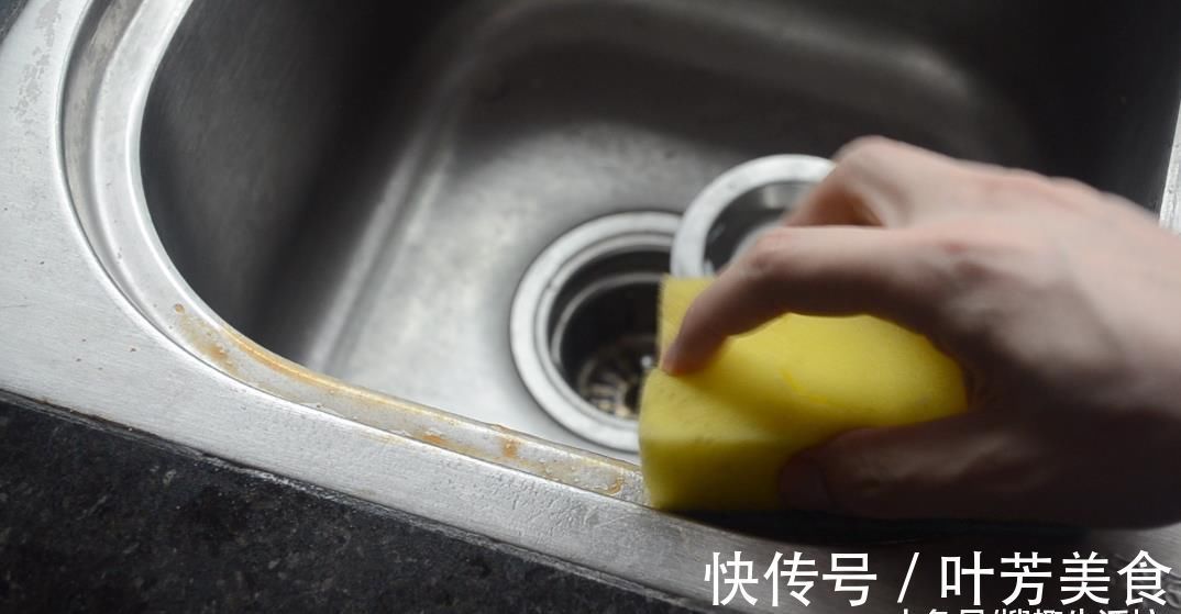 洗衣液和白醋混合在一起, 没想到作用这么大, 可惜知道的人还不多