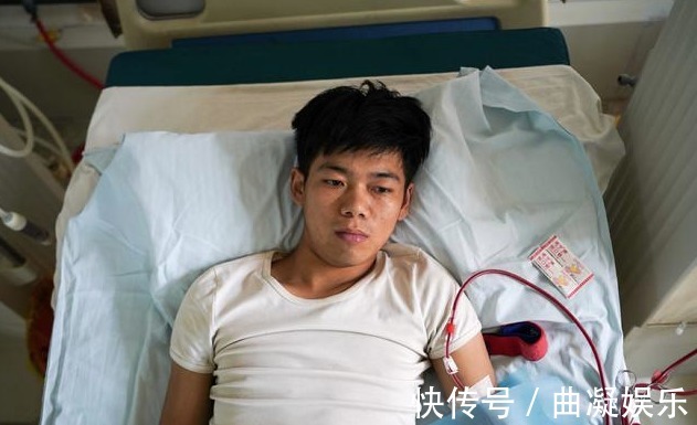 腹泻|21岁大学生持续腹泻,抽血显示为艾滋病,男友瞬间崩溃晕倒