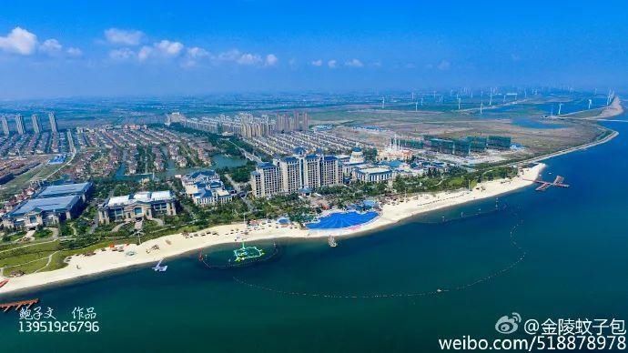 江海相依、城水相融、人水相亲,这条海岸线,值得你爆灯!