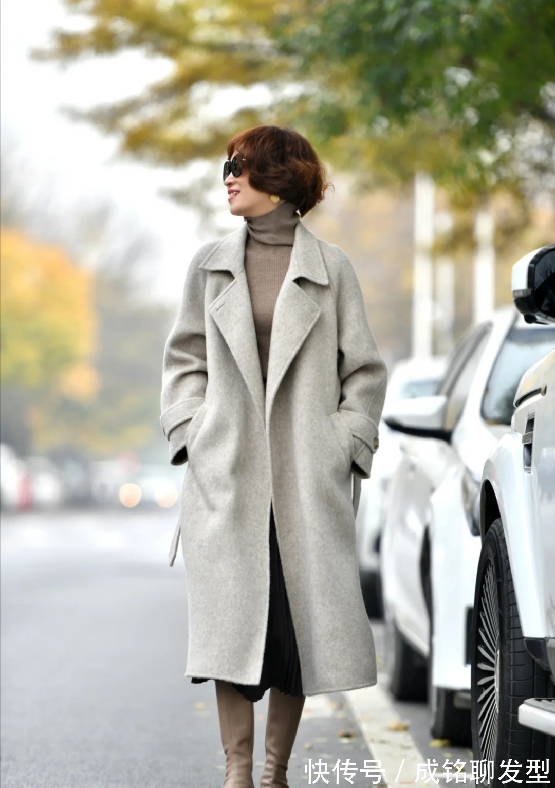 打底裤|已经不再年轻,就别刻意装嫩!学这位女士的穿搭,优雅大气又高级