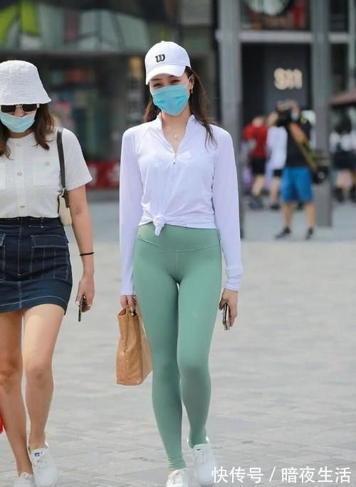 健美裤 穿腻了打底裤,不如来一次“运动风”,体验穿搭变换中的魅力!