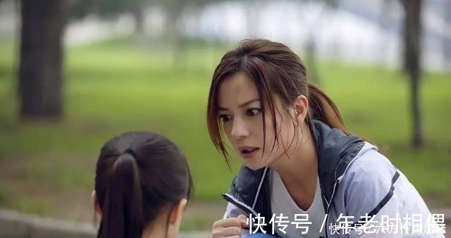 鸡蛋|5岁娃打碎一兜鸡蛋,超市要求10倍赔偿,宝妈做法店员哑口无言