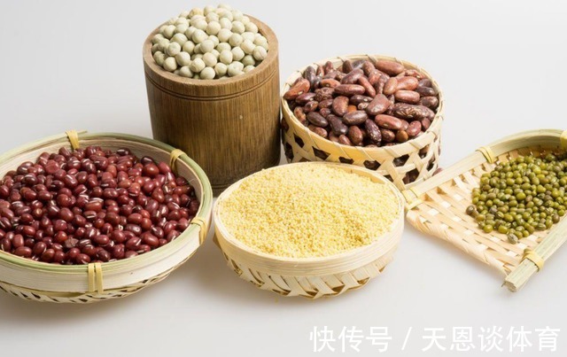 血糖升高|血糖高的人,不能喝小米粥?提醒:要想血糖稳定,这2物要少吃