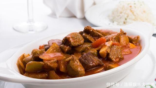 做法|炖牛肉时,别再用八角花椒了,大厨教你正确做法,肉质软烂更入味