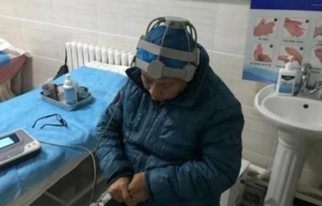 委中|脑出血瘫痪生活不能自理,中医只用1招就让他走起来了