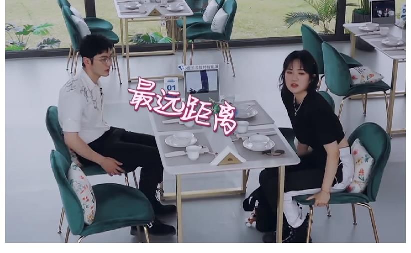 华为集团|保证大家不进医院?姚安娜的坦诚扯下《中餐厅》下饭综艺的遮羞布