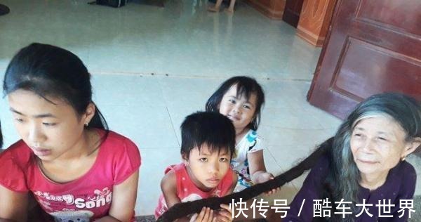 nghien|81岁老奶奶长达22年不剪头发,头发长3米,网友像屎棍!