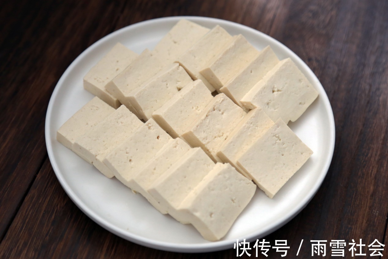 木耳|清血养胃的香菇木耳白菜豆腐汤,美味可口,营养健康