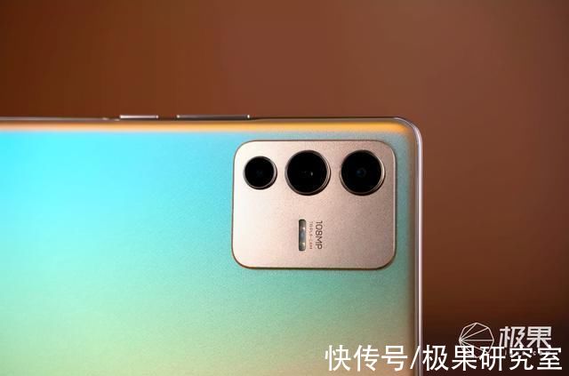 vivo|vivo S12 Pro上手:新影像旗舰登场!软件与硬件的完美搭配