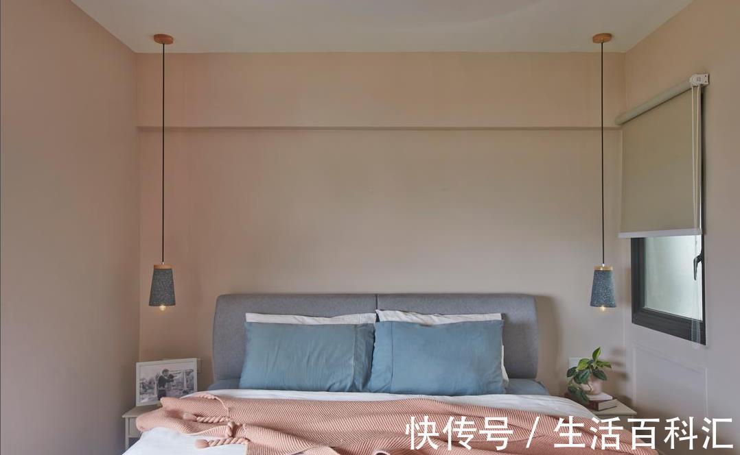爸妈|109㎡爸妈帮忙装修,老式家具经典不过时,再装修决定还交给他们