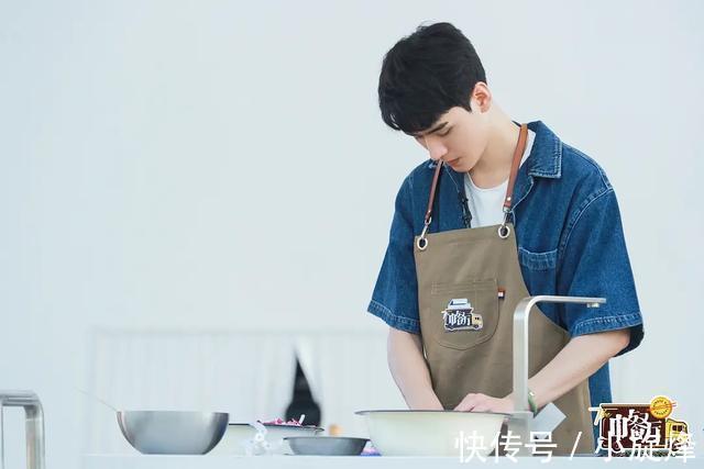 明言明语|要不是龚俊，观众可能还真意识不到，本季《中餐厅》问题出在哪里