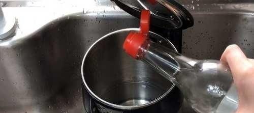 白醋倒在手心搓一搓,效果太棒了,可惜好多人不懂,学会一生有用